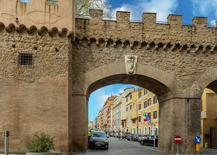 Vatican Borgo Pio Splendid